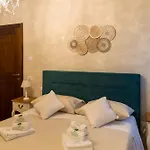 בית חווה Casale Serena 1912 *