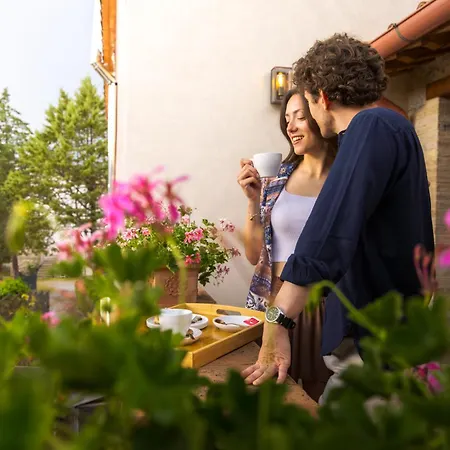 Κατάλυμα σε φάρμα Casale Serena *