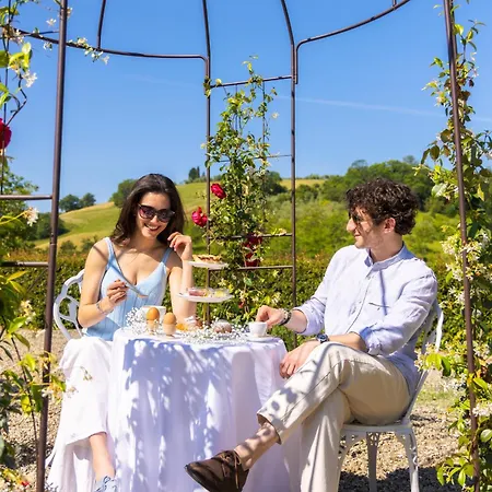 Casale Serena Κατάλυμα σε φάρμα *