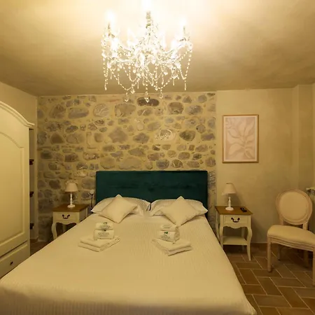 Фермерский дом Casale Serena 1912 Фабро